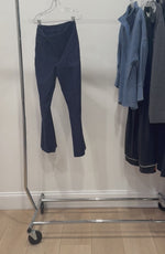 https://welowela.com/products/carmen-flare-pant-black